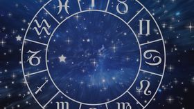 Horoscop weekend 13-14 septembrie. O zodie va avea parte de o petrecere surpriză